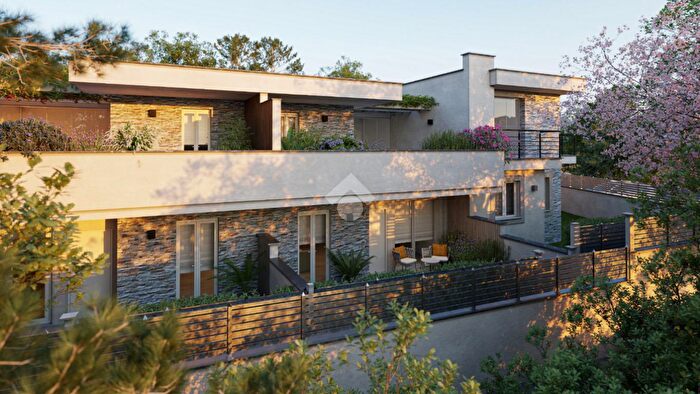 Casa quadrilocale in vendita in Via di Grotte Celoni, Roma