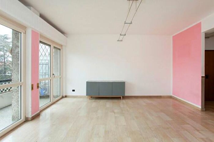 Appartamento quadrilocale in vendita in Viale Vittorio Veneto, Gallarate