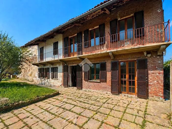 Casa quadrilocale in vendita in Via Tosi, Carmagnola