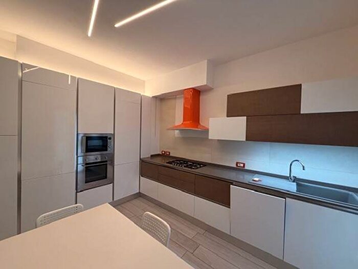 Appartamento quadrilocale in affitto in Stadio, Forlì