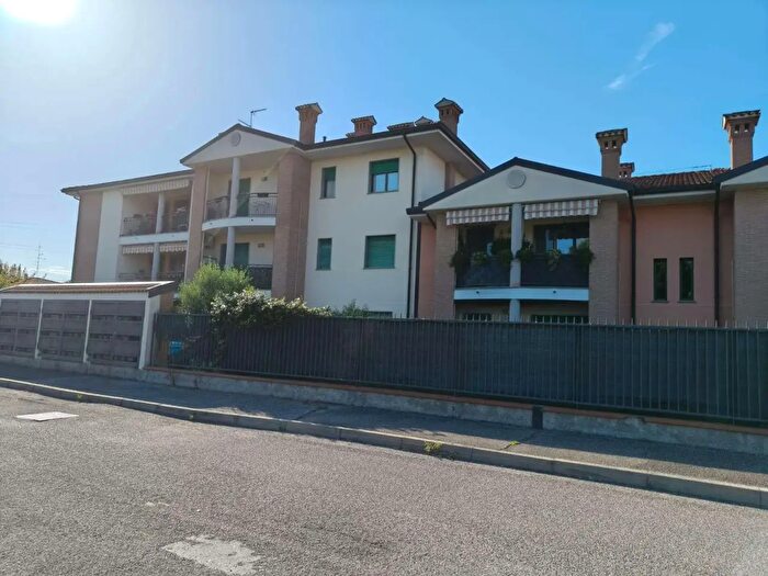 Appartamento bilocale in vendita in Via John Fitzgerald Kennedy, Robecchetto Con Induno
