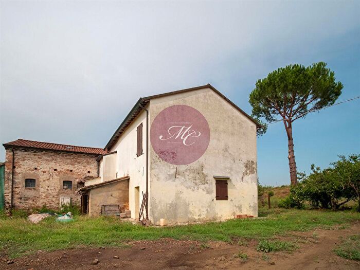 Casa con 8 locali in vendita in Ravenna