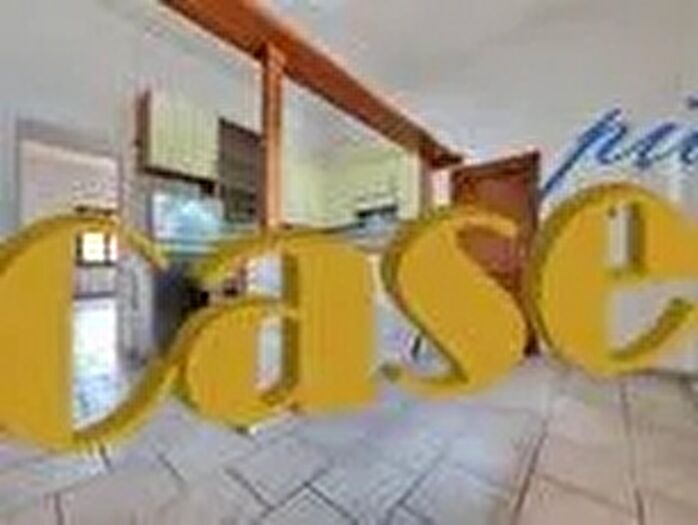 Appartamento con 6 locali in vendita in Camaiore