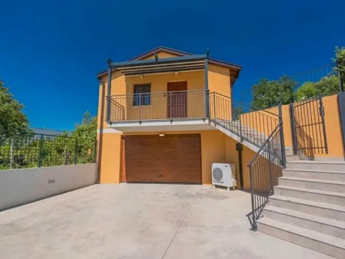 Casa con 5 locali in vendita in Via Cesare dell'Acqua, Trieste