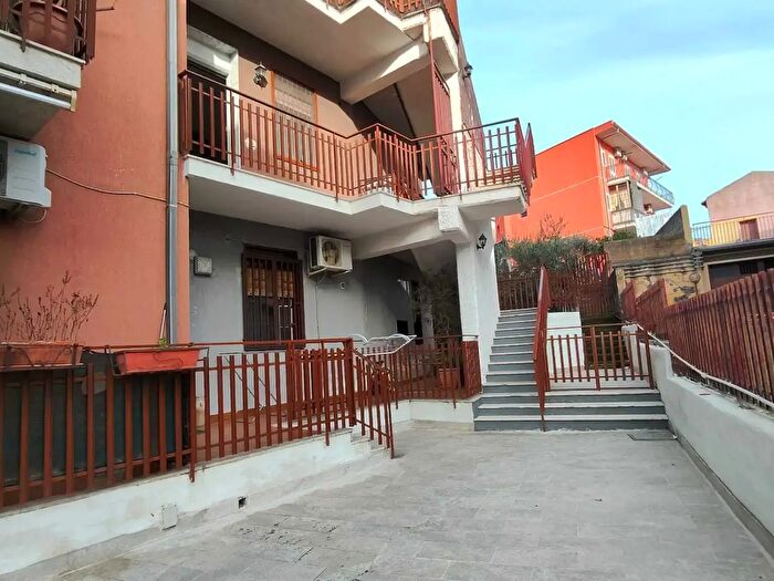 Appartamento trilocale in vendita in Via Vincenzo Bellini, San Pietro Clarenza