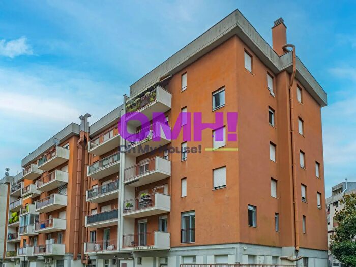 Appartamento trilocale in vendita in Via Severo Piatti, Varese