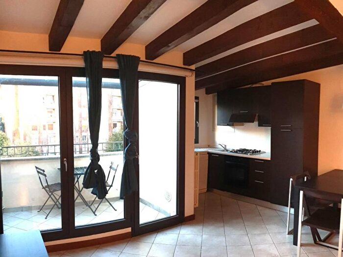 Casa bilocale in affitto in Piazzale Lodi, Porta Romana Medaglie d'Oro, Milano