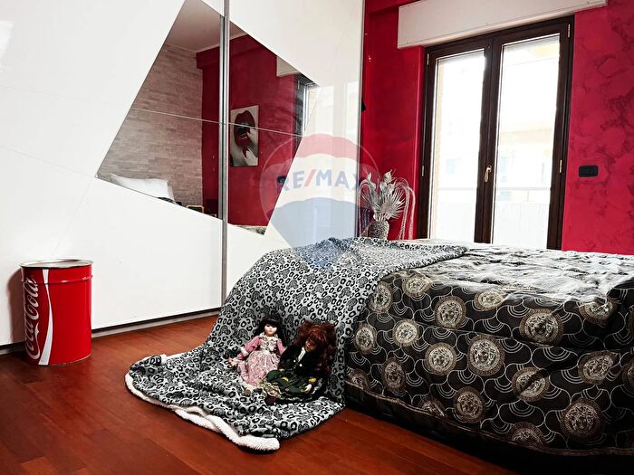 Appartamento quadrilocale in vendita in Via Clitunno, Aprilia