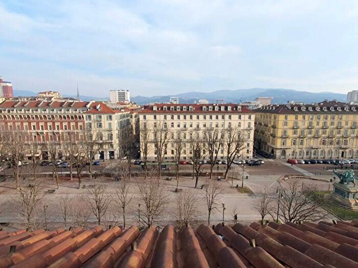 Appartamento trilocale in affitto in Via Giannone, Torino