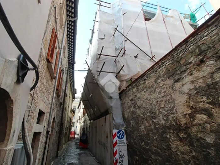 Appartamento trilocale in vendita in Via della Tribù Fabia, Ascoli Piceno