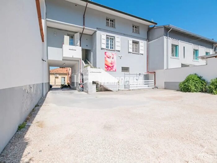 Appartamento quadrilocale in vendita in Via Cervese, Cesena