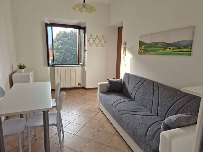 Appartamento bilocale in affitto in via Camillo benso conte di Cavour, Centro, Sesto Calende