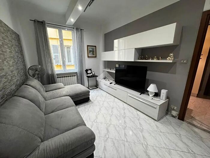 Appartamento con 5 locali in vendita in Via Cesare Dattilo, Genova