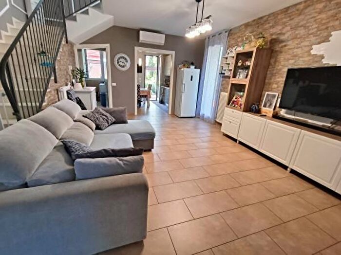 Casa con 6 locali in vendita in Via delle Risaie, Ravenna