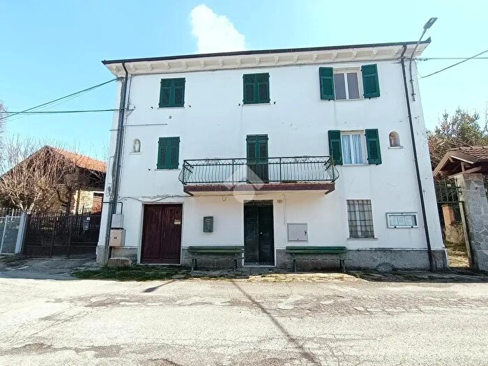 Appartamento quadrilocale in vendita in Via della Chiesa, Cantalupo Ligure