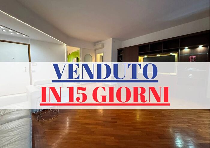 Appartamento trilocale in vendita in Via Emilio Longoni Barlassina, Barlassina