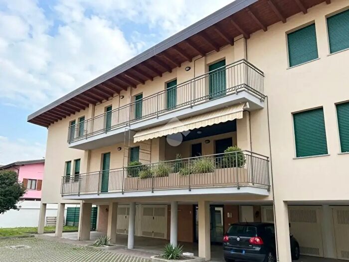 Appartamento bilocale in vendita in Via Treviglio, Fara Gera DAdda