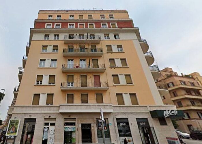 Appartamento monolocale in affitto in Piazza Annibaliano, Trieste Coppedè, Roma