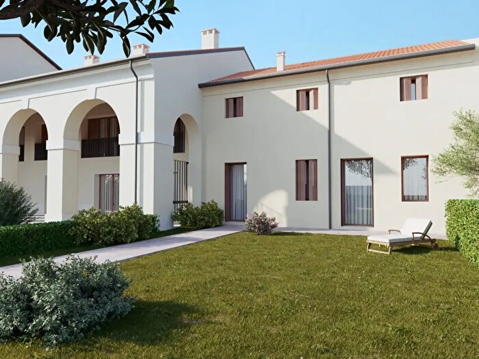 Casa quadrilocale in vendita in Strada di Settecà, Vicenza