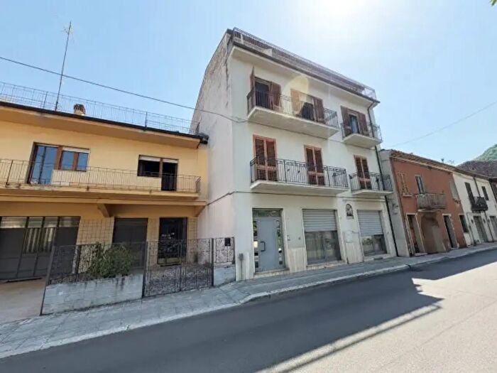 Casa con 5 locali in vendita in Via Calderari, Bojano