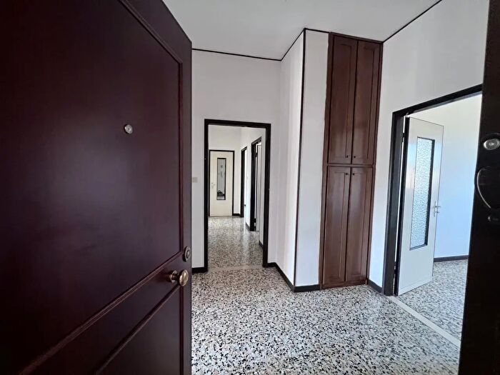 Appartamento con 6 locali in vendita in Ovada