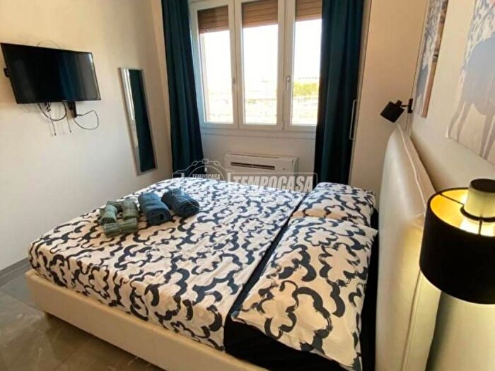 Appartamento monolocale in affitto in Via Giovanni Battista Sammartini, Centrale, Milano