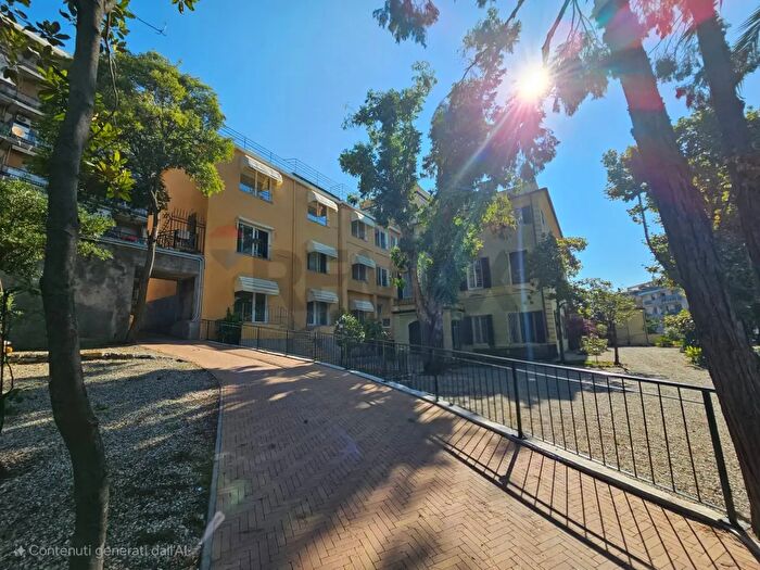 Appartamento bilocale in vendita in Via SantAlberto, Genova