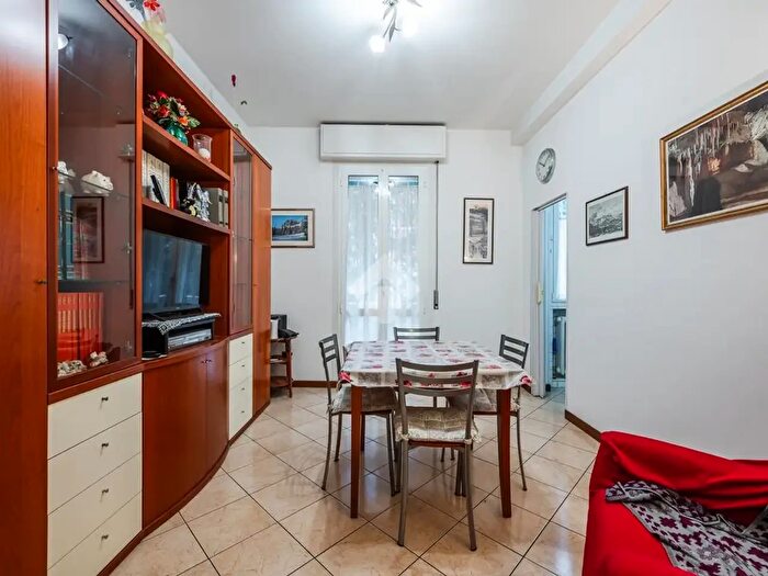 Appartamento trilocale in vendita in Via Giovanni Crocioni, Bologna