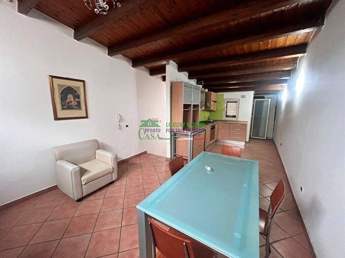 Casa trilocale in affitto in Via Donizzetti, Centro, Comiso