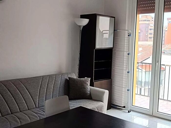 Appartamento trilocale in affitto in Novara