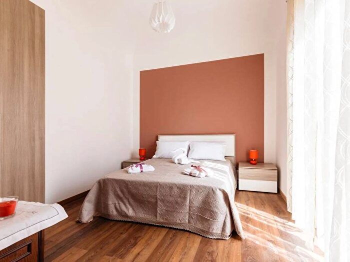 Appartamento trilocale in affitto in Via Isidoro La Lumia, Politeama Ruggiero Settimo, Palermo