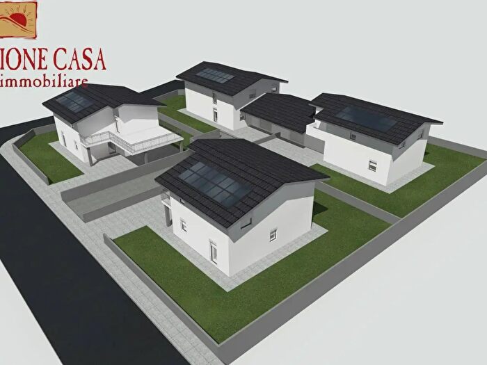 Casa con 8 locali in vendita in Gradisca, Gorizia