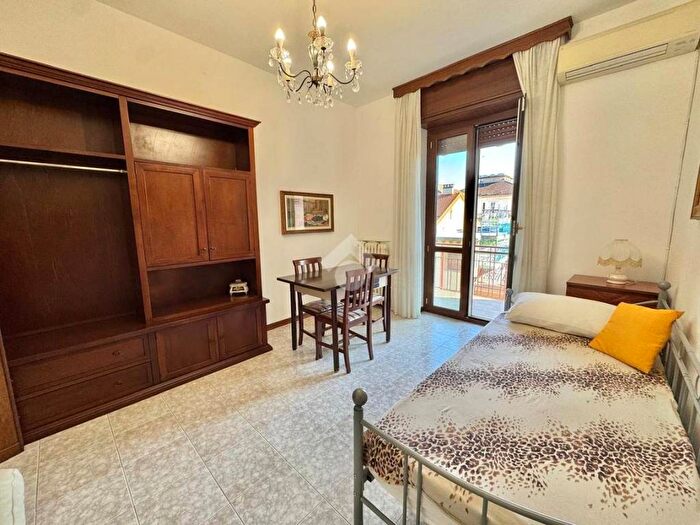 Appartamento trilocale in affitto in Via goffredo mameli, San Martino, Novara