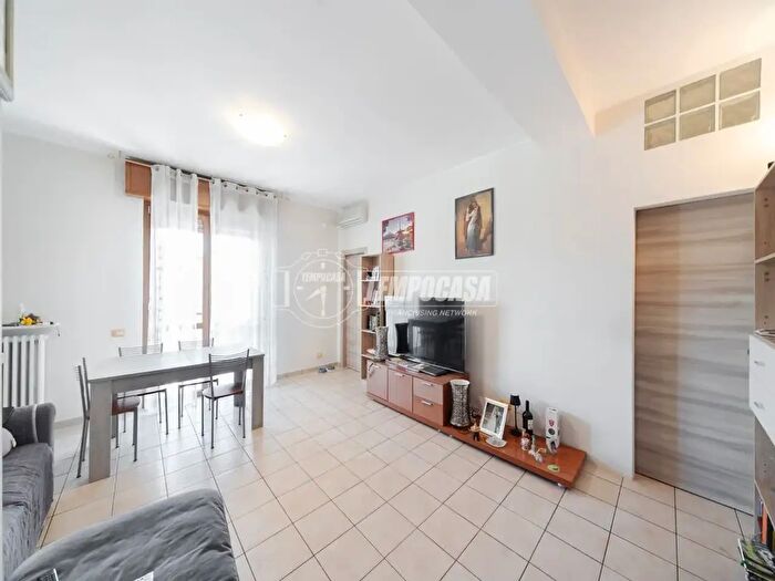 Appartamento trilocale in vendita in Via Giornate, Muggiò
