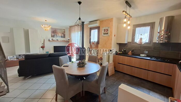 Appartamento con 5 locali in vendita in Borgo San Lorenzo