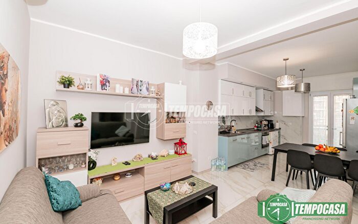 Appartamento quadrilocale in vendita in Via Dante Alighieri, San Donato Milanese