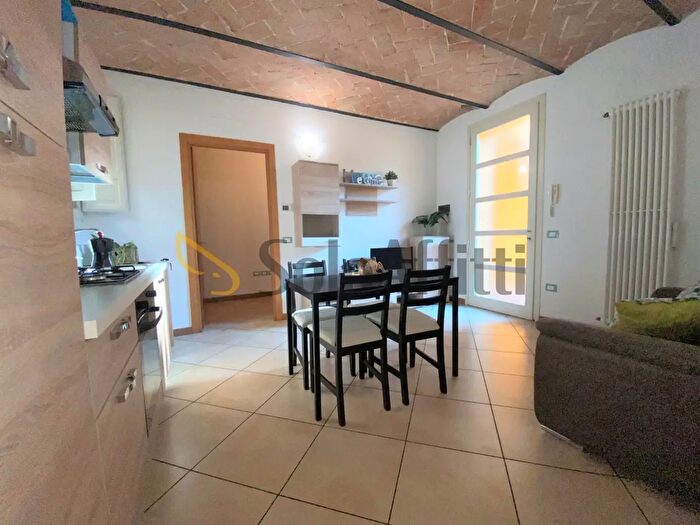 Appartamento trilocale in affitto in Via Costa, Forlimpopoli