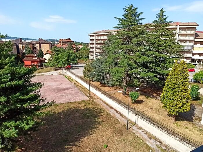Appartamento quadrilocale in affitto in Avellino