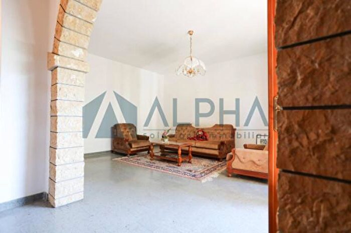 Casa con 6 locali in vendita in Via Tipano, Cesena