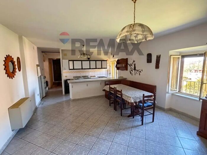 Appartamento trilocale in vendita in Via Roberto Duca, Cittaducale