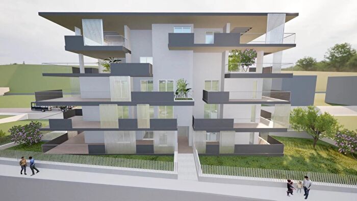 Appartamento con 5 locali in vendita in Via Casalbordino Chieti, Chieti