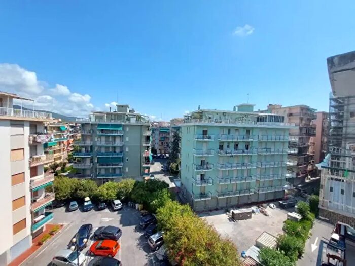 Appartamento bilocale in vendita in Via Ponti, Borghetto Santo Spirito