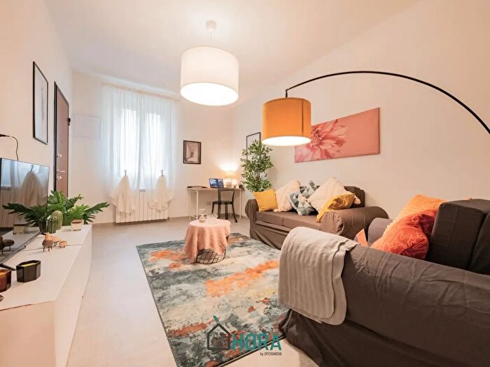Casa quadrilocale in vendita in Via del Borgo a Santa Lucia, Prato