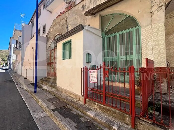 Appartamento bilocale in vendita in Via Pietro Lagnese, Vitulazio