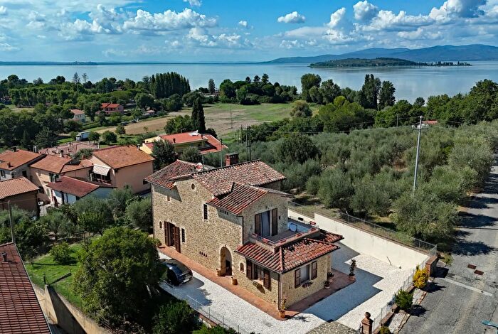 Casa in vendita in Magione