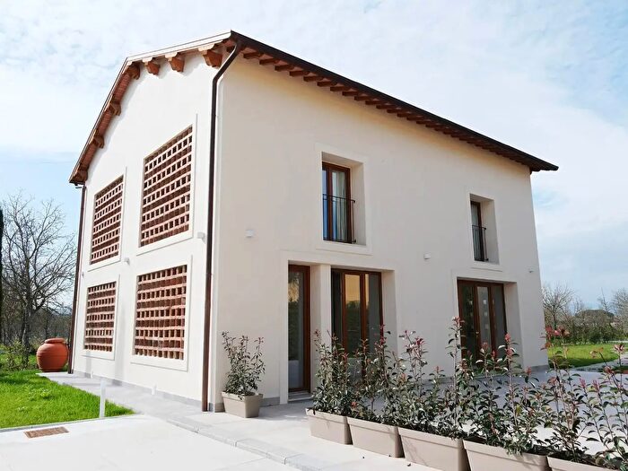 Casa con 5 locali in affitto in Via del Paradiso, Campi Bisenzio