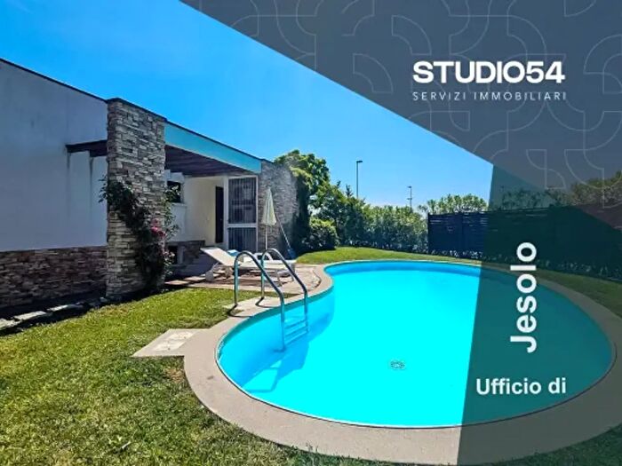 Casa trilocale in vendita in Viale delle Rondini, Caorle