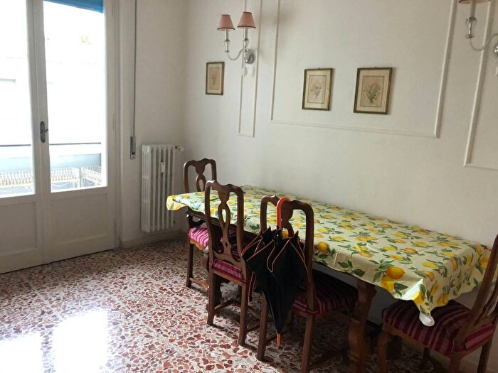 Appartamento trilocale in affitto in Coverciano, Firenze