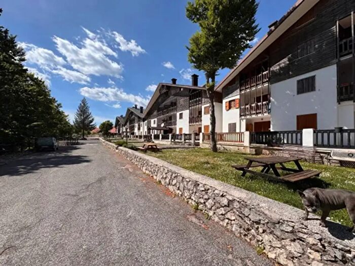 Appartamento trilocale in vendita in Viale di Castelamato, Cervara Di Roma