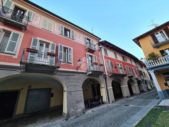 Appartamento trilocale in vendita in Piazza a Chiesa, Gassino Torinese